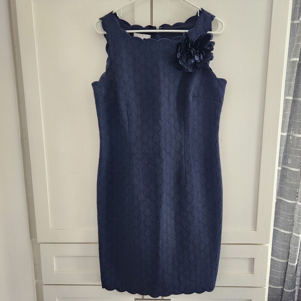RSVP by Talbots Dress 8 Navy Blue Scalloped Shift Sheath Sleeveless Flower Pin